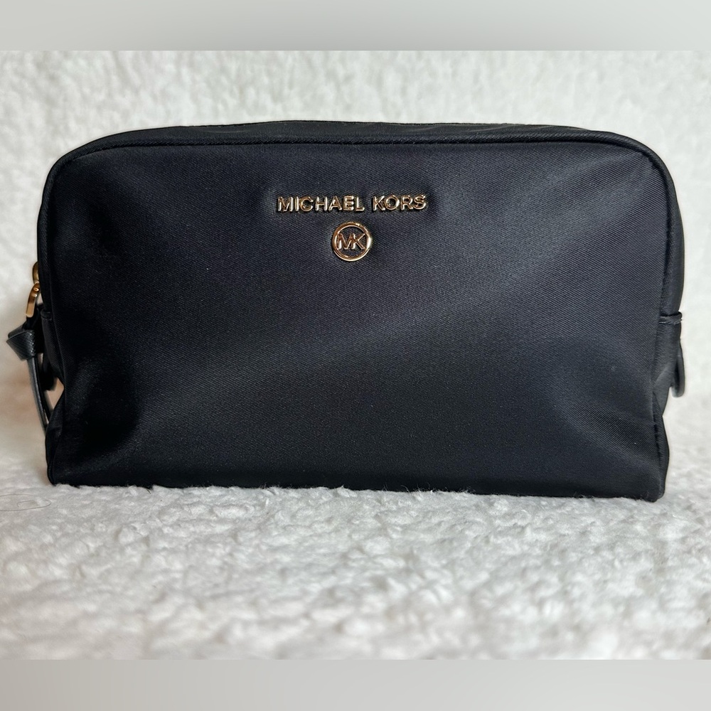 Jet Set Medium Nylon Gabardine travel Pouch